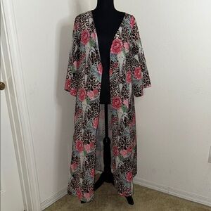 Fashion Bug Pink and Gray Patterned Kimono